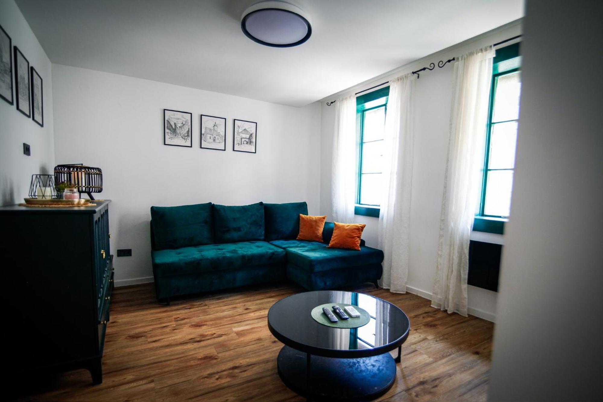 Old Roofs Apartment Zagreb Luaran gambar